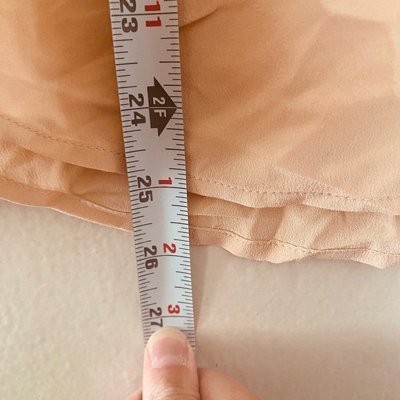 Everlane The Clean Silk Nude Pink Button Down Shirt Blouse Women’s Size Small - Picture 9 of 11